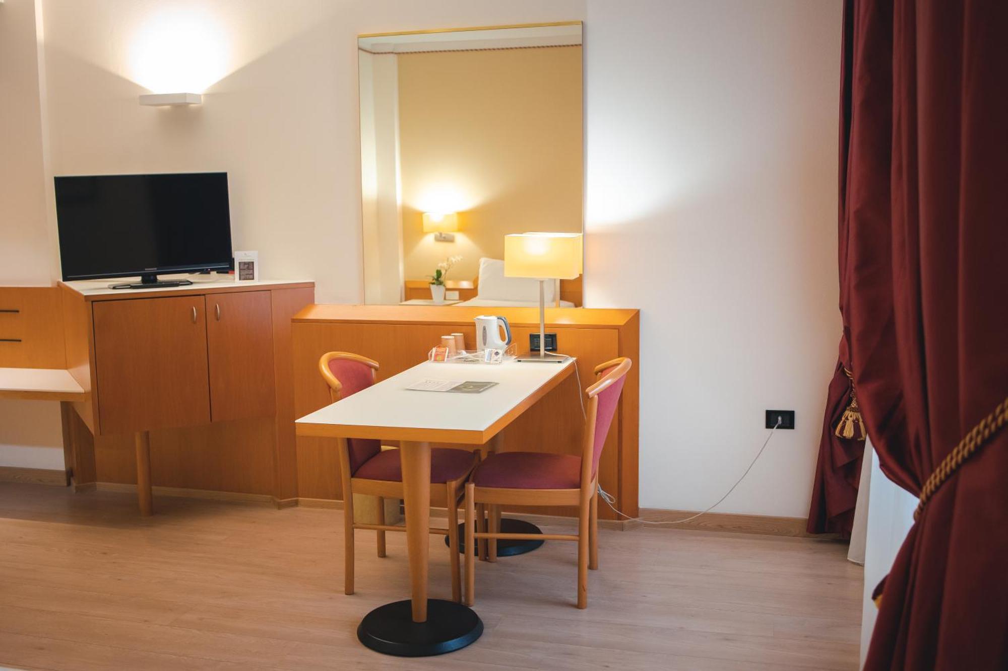 Best Western Mirage Hotel Fiera Paderno Dugnano Εξωτερικό φωτογραφία